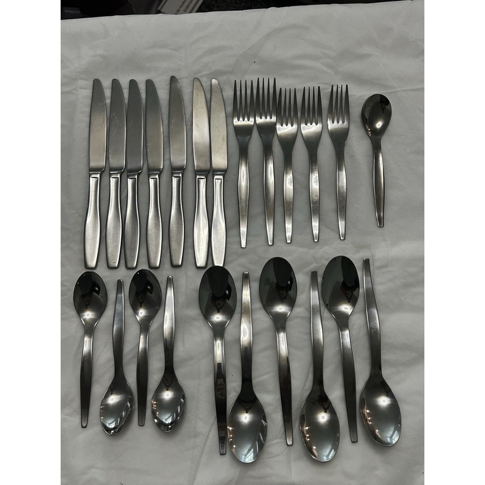 Cambridge Vera Stainless Flatware 23 Pieces Set Forks Spoons Knife Silverware